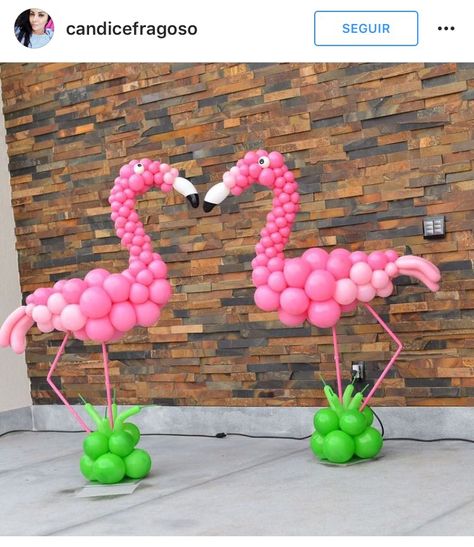 Flamingo Balloon Decorations, Flamingo 40th Birthday Party, Flamingo Balloon Arch, Balloon Flamingo, Balloon Sculptures Diy, 50th Birthday Party Themes, Flamingle Party, Balloon Table Centerpieces, Flamingo Balloons