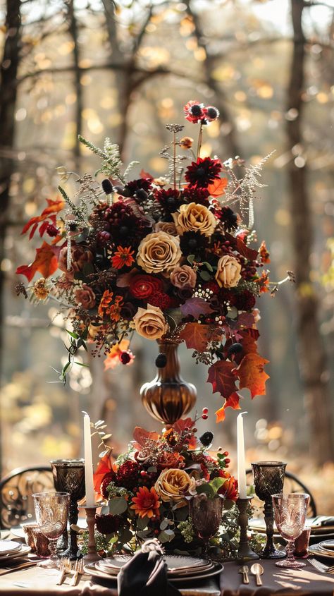 Fall Wedding Church Decorations, Fall Wedding Aisle Decor, Fall Wedding Flower Arrangements, Gothic Fall Wedding, Wedding Flowes, Fall Reception, Zita Elze, Autumn Wedding Inspiration, Outdoor Thanksgiving