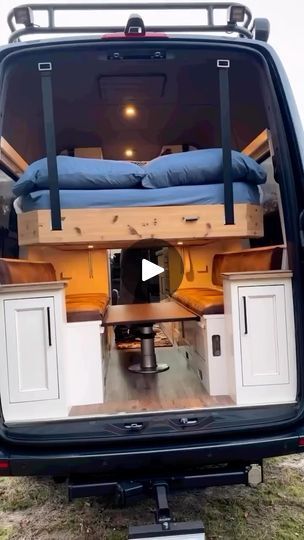 Astuces Camping-car, Van Lifestyle, Sprinter Camper, Vw Crafter, Truck Camping, Van Living, Van Design, Camper Conversion, 10k Views