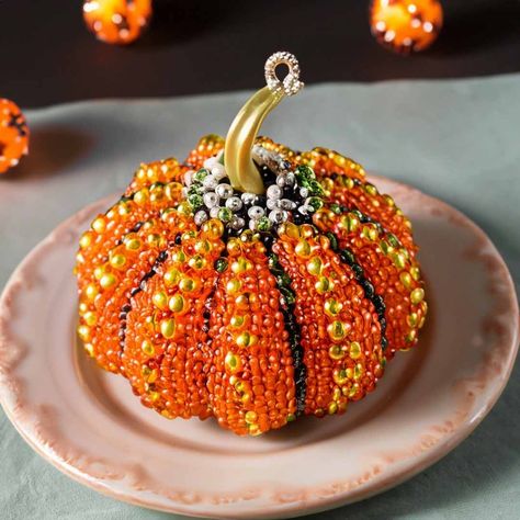 Beaded Pumpkin Idea Collection - Svetlana.Gallery Beaded Earrings Tutorial, Beaded Pumpkin, Pumpkin Idea, Beaded Objects, Beaded Christmas Decorations, Food Allergies Awareness, Teal Pumpkin, Holiday Beading, Pumpkin Stem