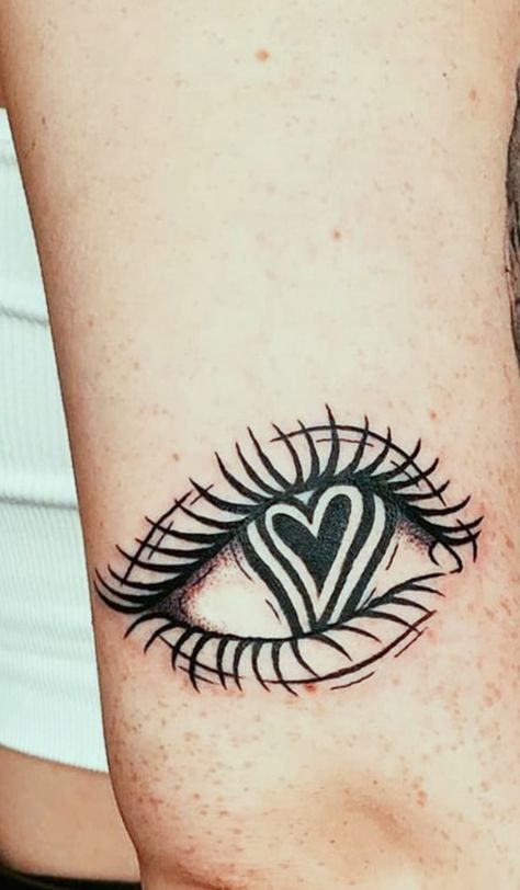 Eye With Lashes Tattoo, Eye Heart Drawing, Matching Eye Tattoos, Cute Eye Tattoo, Tattoo Of Eyes For Women, Eyeball Tattoo Stencil, Cool Beginner Tattoos, Small Heart Cover Up Tattoo, Easy Eye Tattoo