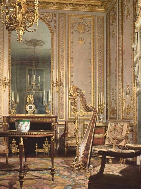 Marie Antoinette's private music room at Versailles. Music Room Vintage, Rococo Style Interior Design, بيوت ملكية, Royal Music, Rococo Interior, Music Rooms, Chateau Versailles, Tall Mirror, Castle Aesthetic