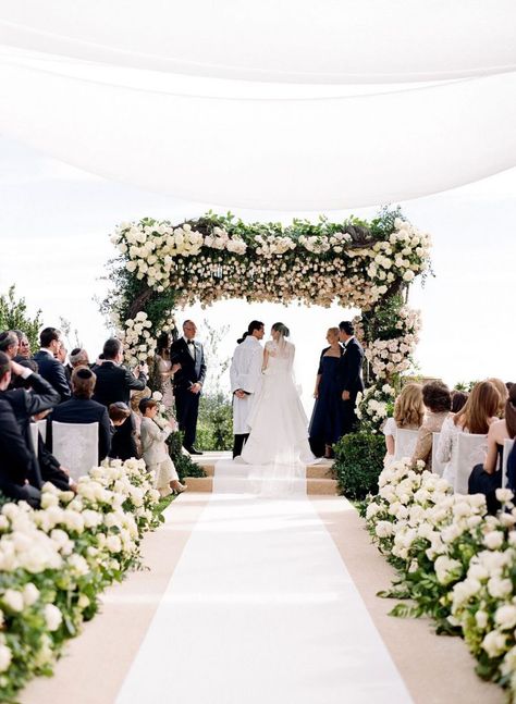 Wedding Ceremony Setup, Magic Wedding, Mindy Weiss, White Carpet, Engagement Decorations, Sydney Wedding, No Place Like Home, Wedding Southern California, Wedding Los Angeles