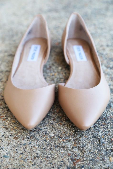 Dear Stylist, I was thinking I needed a black flat, but I suppose a nude flat would be just as versatile.  What would be a better dress shoe staple? Shoes Quotes, Nude Flats, Wedding Shoes Flats, Shoes Teen, Minimalist Shoes, Nude Shoes, Latest Shoe Trends, Bridesmaid Shoes, Outfit Jeans