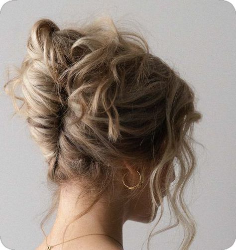 EASY French Twist Updo Hair Tutorial for Long Hair Easy Twist Updos For Medium Hair, Hair High Updos, Hair Easy Updo Medium, Easy Curled Updo For Long Hair, Curled French Twist, Wispy French Twist, Modern Updos For Long Hair, French Twists Updo, Bridal Hair French Twist With Veil