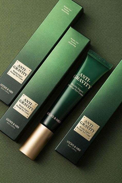 Premium Cosmetic Packaging, Dark Green Packaging, Cosmetic Packaging Design Luxury, Mens Skincare Packaging, Cosmetic Label Design, Luxury Skincare Packaging, Label Designing, Luxury Cosmetic Packaging, Branding Design Ideas