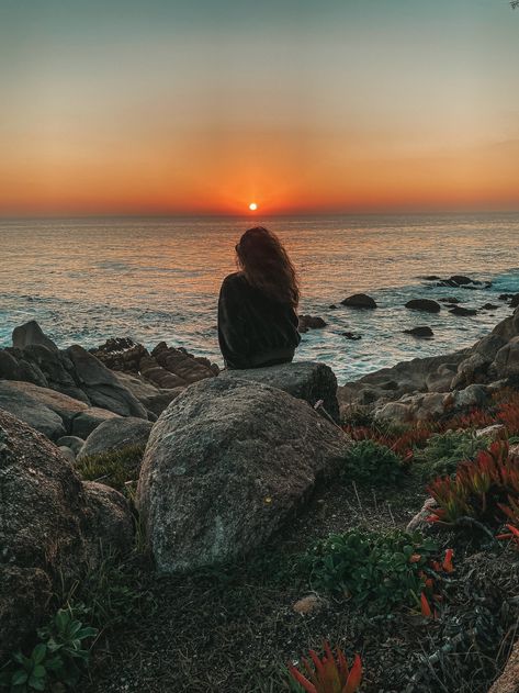 Sitting By The Beach, Looking At The Sunset, Sitting On Beach, A Person Sitting, Woman On Beach, Nomad Travel, Vision Book, Sun Aesthetic, Buddha Art Painting