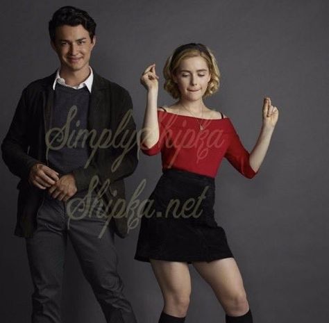 sabrina spellman and nick scratch Sabrina Spellman And Nick, Sabrina And Nick, Sabrina Costume, Nick Scratch, Solo Costume, Sabrina Spellman, Couple Halloween, Couple Halloween Costumes, True Blue