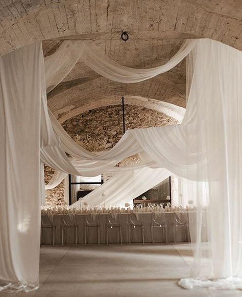 Wedding Ideas 2024, Ruangan Studio, Minimal Wedding, Wedding Mood Board, Wedding Mood, Wedding Deco, Future Wedding, White Wedding, Event Decor