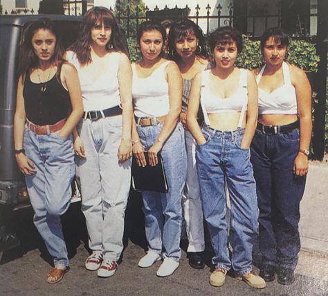 Selena/90s Latina Inspo - Album on Imgur 90s Mexican Fashion, 90s Hispanic Aesthetic, 90s Latina Fashion, 90s Latina, Mexican Hairstyles, Chola Style, Estilo Cholo, Cholo Style, Chicana Style