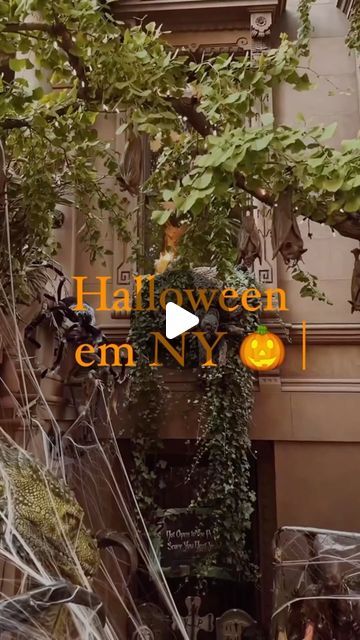 Peterson Lima | NYC & Travel Creator on Instagram: "Halloween em New York 🎃 . . #halloweeny #helloween🎃 #pumpkin #vivendonoseua #diadasbruxas" New York Halloween, Nyc Halloween, Sleepy Hallow Ny Halloween, Sleepy Hallow Ny, Halloween In New York, Nyc Trip, New York, The Creator, Halloween