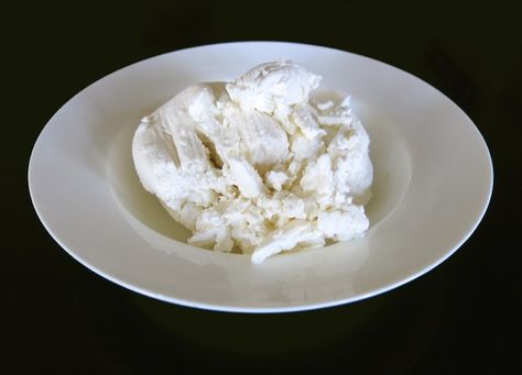 1 Quark Budwig Diet, Quark Recipes, Pasta Toppings, Non Dairy Cheese, Quark Cheese, Making Butter, Austrian Recipes, Homemade Yogurt, Types Of Cheese