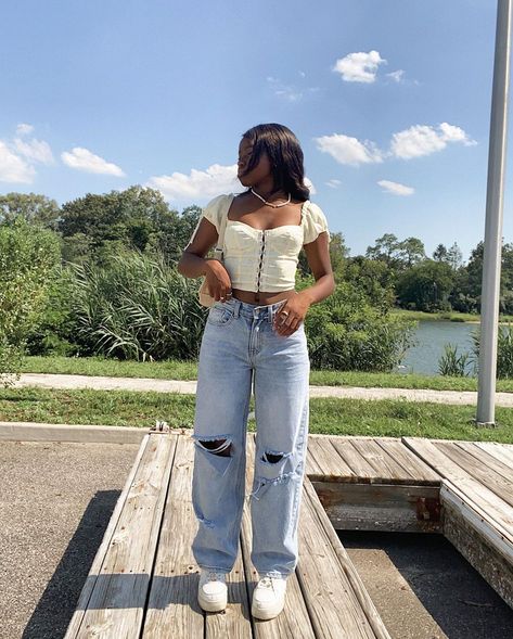 Bethany E on Instagram: “Tight shirt big pants fit 🌟” Little Shirt Big Pants Outfits, Big Pants Outfits, Small Shirt Big Pants Outfit, Big Pants Small Shirt, Little Shirt Big Pants, Big Pants Outfit, Kidcore Clothes, Aesthetic Pants, Aesthetics Outfits