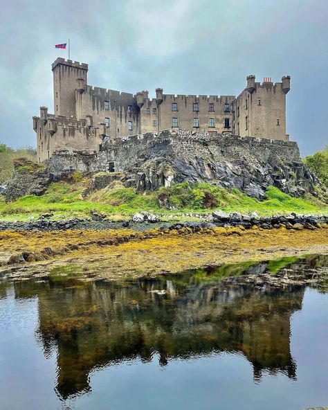 Dunvegan Castle,... - The Heart and Soul of Scotland Dunvegan Castle, Scottish Quotes, Clan Macleod, American Castles, British Castles, Isle Of Skye Scotland, Medieval Castles, European Castles, Castles In Scotland