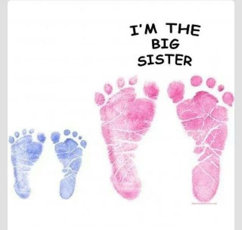 Lil bro footprints and big sis footprints Big Sister Little Brother, Big Sister Little Sister, Cadeau Parents, Finger Print, Foto Baby, Mia 3, Baby Time, Baby Brother, Little Brother