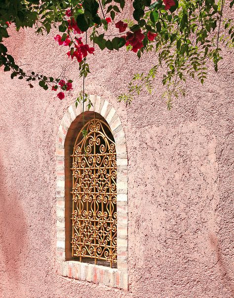 Moroccan window against the palest pink wall, so beautiful Moroccan Window, Beautiful Windows, Beautiful Doors, Islamic Architecture, Pink Walls, Moroccan Style, Marrakech, Islamic Art, Windows And Doors