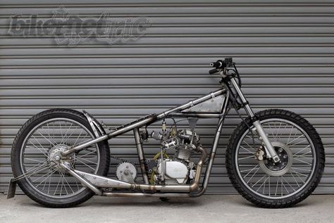 some asian builders are blowing me away Homemade Motorcycle, Bagger Motorcycle, Diy Motorcycle, Motorcycle Tips, Moto Custom, Bike Magazine, Mini Chopper, Motorcycle Decor, Bobber Bikes