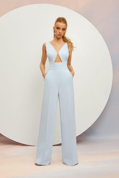 Blue Jumpsuits Outfit, Light Blue Jumpsuit, Nice Jumpsuits, 50 Blouse Designs, Casual Trendy Outfits, Grad Outfits, Cocktail Dress Classy, Elegant Outfit Classy, Fashion For Petite Women