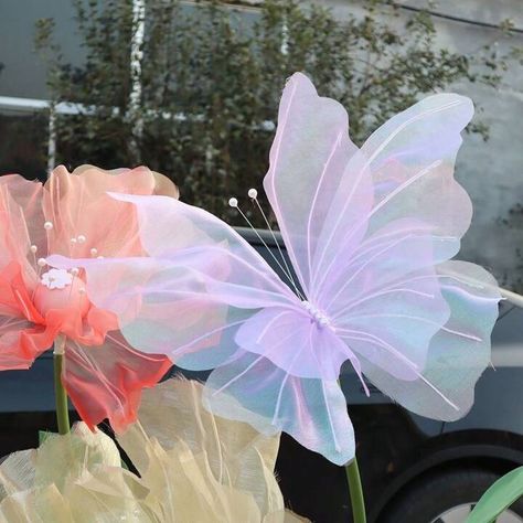 1Pc 50cm Silk Yarn Artificial Butterfly Mariage Decor Wedding Party Outdoor Holiday Decoration Display Giant Gauze Fake Butterfly | SHEIN USA Butterfly Party Decorations, Wedding Photography Props, Purple Collar, Butterfly Wedding, Butterfly Party, Wedding Flower Decorations, Outdoor Holidays, Outdoor Holiday Decor, Butterfly Decorations