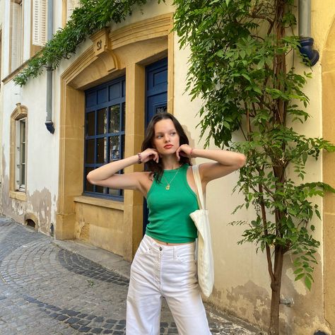 White Jeans And Green Top Outfit, White Jeans Green Top Outfit, Green Top White Pants Outfit, Green Tank Top Outfit, Green Top Outfit, Tank Top Outfit, White Pants Outfit, White Jeans Outfit, Tank Top Outfits