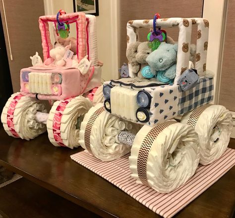 How To Make A Jeep Diaper Cake, Creative Diaper Gifts, Jeep Baby Shower Ideas, Diaper Jeep Instructions, Diaper Cake Ideas For Boys, Jeep Diaper Cake Instructions, Diaper Cakes For Baby Boy, Diaper Jeep, Jeep Diaper Cake