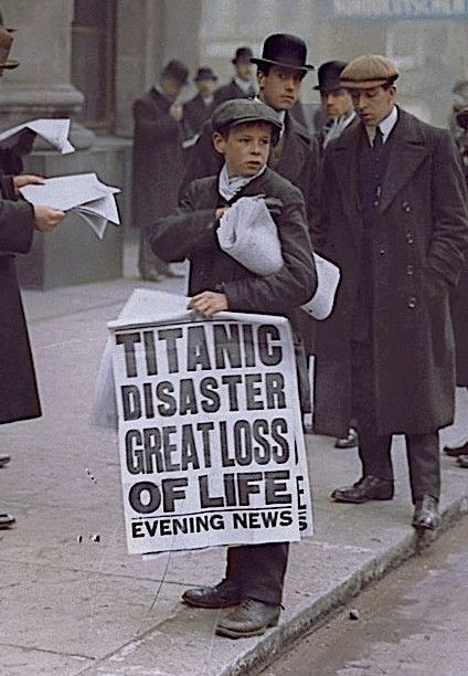 Why did the Titanic sink? - Q-files - The Online Library of Knowledge Real Titanic, Titanic Photos, Titanic Artifacts, Titanic Sinking, Titanic Facts, Titanic History, Titanic Ship, Titanic Movie, Colorized Photos