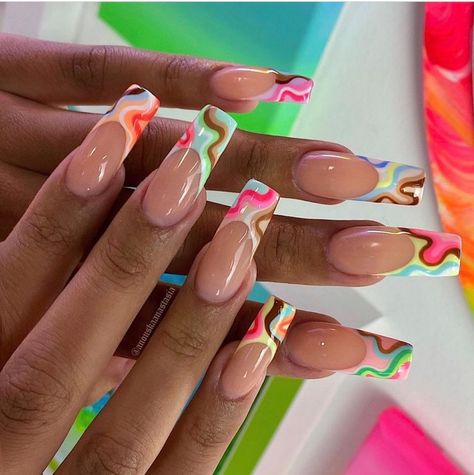 nail art | nail designs | groovy | 60's style | 60's inspo | nail design | french nails | french nail art | colorful nails | Design French Nails, Remove Acrylic Nails At Home, Nail Design French, Nail Designs At Home, Nail Art Colorful, Remove Acrylic Nails, Acrylic Nails At Home, Edgy Nails, Minimal Nails