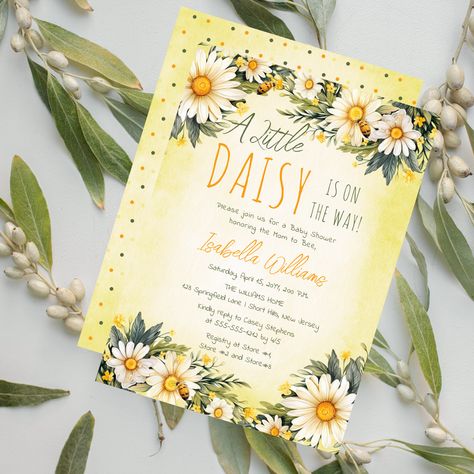 Daisy Baby Shower Ideas, Daisy Themed Baby Shower Ideas, Daisy Baby Shower Theme, Cottage Core Flowers, Daisy Baby Shower Invitations, Daisy Theme, Daisy Baby Shower, Baby Shower Yellow, Spring Baby Shower