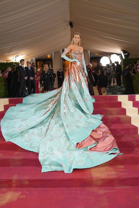 Blake Lively Met Gala, Gilded Glamour, Met Gala Dresses, Gala Dresses, Blake Lively, Red Carpet Looks, Red Carpet Fashion, The Red Carpet, Couture Collection