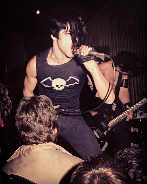 See this Instagram photo by @danzig_7thhouse • 1,810 likes Glenn Danzig Misfits, Samhain Danzig, Misfits Band, Danzig Misfits, Glenn Danzig, Horror Punk, Arte Punk, The Misfits, Hardcore Punk