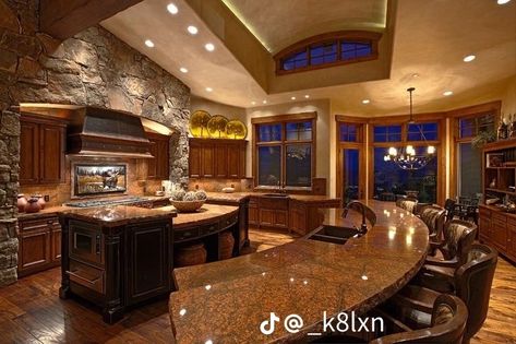 Tuscan Homes Interior, Tuscan Mansion, Tuscan Houses, Kardashians House, Tuscan Interior, Mansion Kitchen, Luxury Mansions Interior, Smelling Good, Your Trash