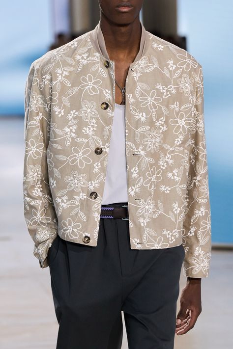 Hermès Spring 2025 Menswear
https://www.vogue.com/fashion-shows/spring-2025-menswear/hermes/slideshow/collection#7 Hermes Shirt, Indian Dresses Traditional, Menswear Fashion Show, Minimal Outfit, Menswear Fashion, Streetwear Men Outfits, Menswear Collection, Spring Shirts, Boy Fashion