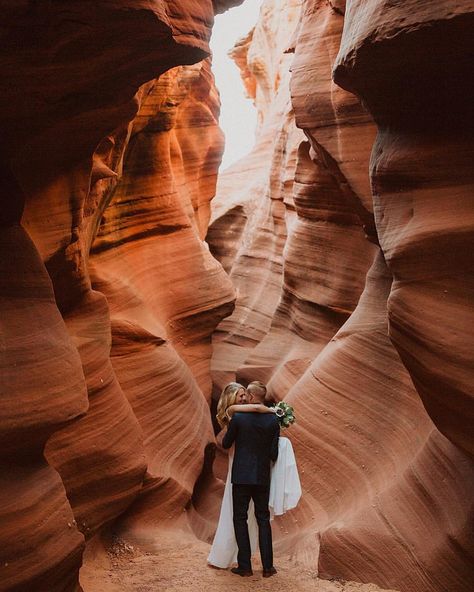 Canyon Photoshoot, Antelope Canyon Elopement, Grand Canyon Wedding, Vegas Photoshoot, Horseshoe Bend Elopement, Red Rock Wedding, Whimsical Wedding Inspiration, Elopement Bride, Rock Photo