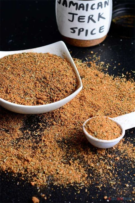 Jamaican jerk seasoning Jamaican Meat Pies, Jerk Seasoning Recipe, Jamaican Seasoning, Jamaican Rice, Jamaican Beef Patties, Brown Stew Chicken, Jamaican Jerk Seasoning, Spice Blends Recipes, Seasoning And Spice