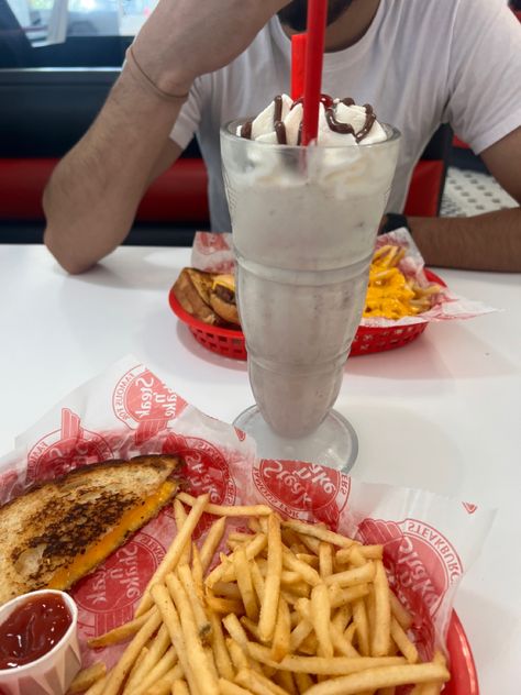 Milkshake Date Aesthetic, Milkshake Date, Steak N Shake, Lovey Dovey, Cheeseburger, Date Night, Steak, Pinterest Likes, Good Food