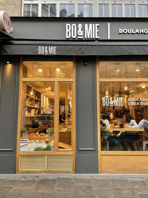 BO&MIE Boulangerie in Paris Paris Eats, Paris Bakery, French Bakery, Parisian Life, Uk Homes, Chic Interior, Delicious Bread, Saint Martin, Iconic Landmarks