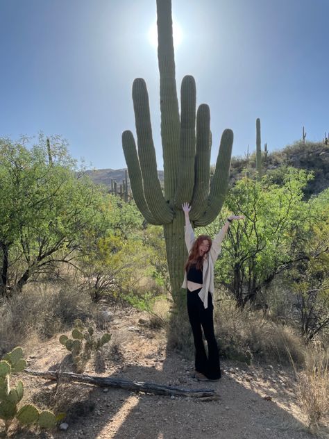 Arizona Ig Pictures, Saguaro National Park Photoshoot, Saguaro Photoshoot, Arizona Instagram Pictures, Granola Girl Instagram, Arizona Pics, Arizona Photoshoot, Hiking Picture Ideas, Wyoming Hiking