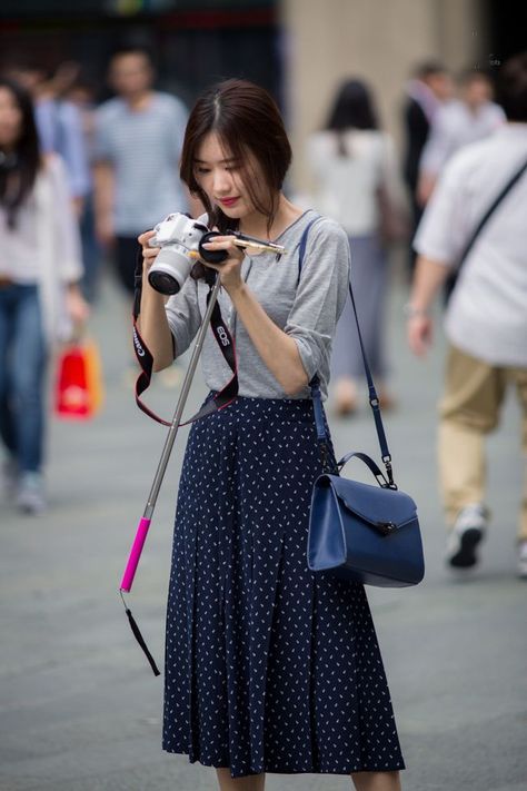 Japan Spring Fashion, Japanese Fashion Women, Japanese Fashion Magazine, Korean Fashion Street Casual, Magazine Japan, Fashion Japanese, Japan Store, Korean Fashion Summer, Chinese Fashion