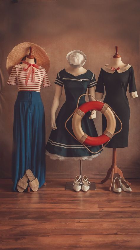 femkit on Instagram: AHOI SAILOR ⚓️♥️⚓️ 1,2 or 3? Some of our favorite Sailor Looks. Which one do you like the most? ⚓️♥️🛟⛵️⚓️ . . #dailyoutfitinspo… Barbie Sailor Outfit, Female Sailor Outfit, Sailor Aesthetic Sea Outfit, Vintage Sailor Outfit, Sailorcore Outfit, Sailor Core Aesthetic, Nautical Editorial, Sailor Outfit Aesthetic, Sailor Aesthetic Sea