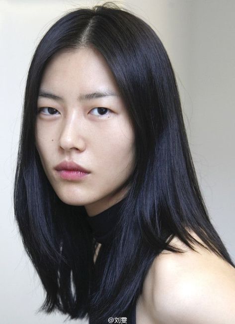 Liu Wen, Chinese supermodel Wen Hair Products, Liu Wen, Model Face, Mid Length Hair, Portrait Inspiration, 인물 사진, Girl Face, Beauty Inspiration, Weave Hairstyles