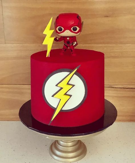 Flash Theme Cake, The Flash Themed Birthday Party, The Flash Cake Ideas, Flash Superhero Cake, The Flash Party Ideas, The Flash Birthday Party Ideas, Birthday Cake For 4 Year Boy, Flash Party Ideas, Flash Birthday Party Ideas