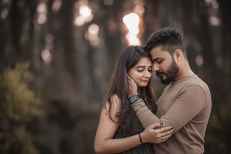 Couple Pre Wedding Poses, Pre Wedding Days To Go Photos, Tredisnal Pre Wedding Shoot, Best Pre Wedding Photoshoot, Pre Photoshoot Wedding, Couple Poses Pre Wedding, Cupal Photo Shoot, Couple Pre Wedding Photo Poses, Pre Wedding Shoot Ideas Photo Poses