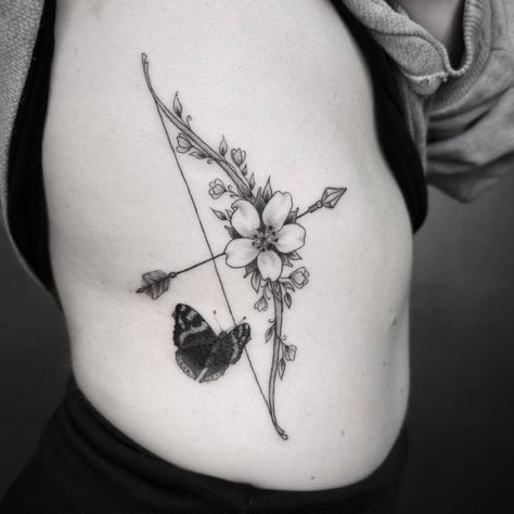 Sagittarius Tattoo Designs, Sagittarius Tattoo, College Graduation Photoshoot, Jasmine Flower, Graduation Photoshoot, Tattoo Designs For Women, College Graduation, Dreamcatcher Tattoo, Star Signs