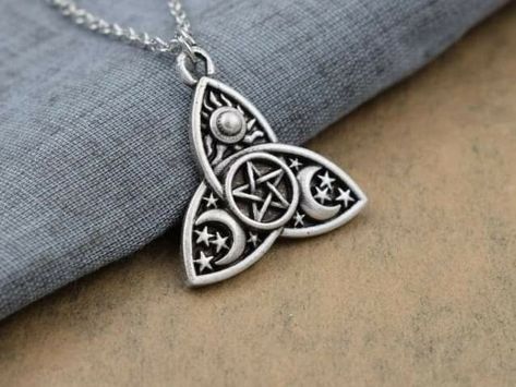 Moon Goddess Jewelry, Wicca Necklace, Triquetra Necklace, Triquetra Pendant, Tattoos Infinity, Wiccan Necklace, Pentagram Necklace, Witch Necklace, Triple Moon Goddess