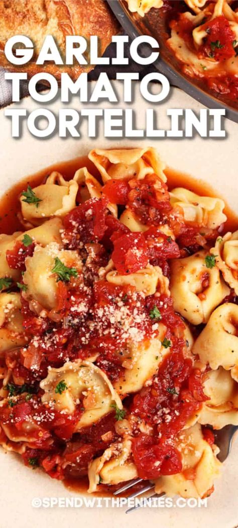 Tortellini is a family favorite. For this easy weeknight meal, cheese tortellini is topped with a homemade garlic tomato sauce and served with a side of cheese toast. #spendwithpennies #tortellinipasta #maindish #homemade #garlictomatotortellini #pasta Tortellini With Tomato Sauce, Tortellini With Pasta Sauce, Sauce For Tortellini Pasta, Tortellini With Marinara Sauce, Sauce For Tortellini Easy, Sauce For Cheese Tortellini, Tortellini Tomato Sauce, Sauce For Tortellini, Tortelloni Recipes