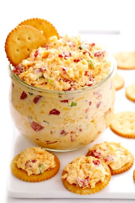 Pimento Cheese Recipe Easy, Pimento Cheese Recipe, Pimento Cheese Dip, Homemade Pimento Cheese, Pimento Cheese Spread, Blue Punch, Pimento Cheese Recipes, Gimme Some Oven, Clam Recipes