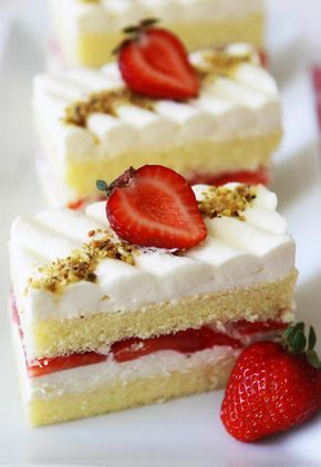 Gourmet Baking: Strawberry Obsession: Strawberry Shortcake, Strawberry Sorbet and Strawberry Lollipop Strawberry Cheesecake Lush, Strawberry Icebox Cake, Savory Cakes, Strawberry Shortcake Recipes, Shortcake Recipe, Salty Cake, Sheet Cakes, Icebox Cake, Strawberry Desserts