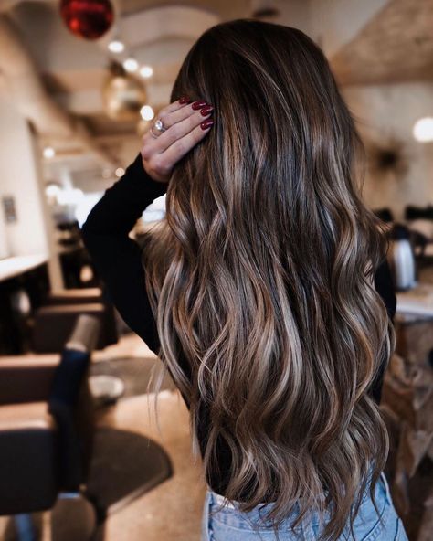 Luxy Hair Extensions on Instagram: “A mocha dream 😍☕️ @themaneartistry styles one of our newest shades: Mocha Bronde Balayage in a luxurious 20” ✨ Don’t forget there’s only 3…” Balayage Long Hair, Luxy Hair, Hair Color For Brunettes, Fall Hair Color For Brunettes, Color For Brunettes, Brown Hair Balayage, Trendy Hair Color, Hair Color And Cut, Trending Haircuts