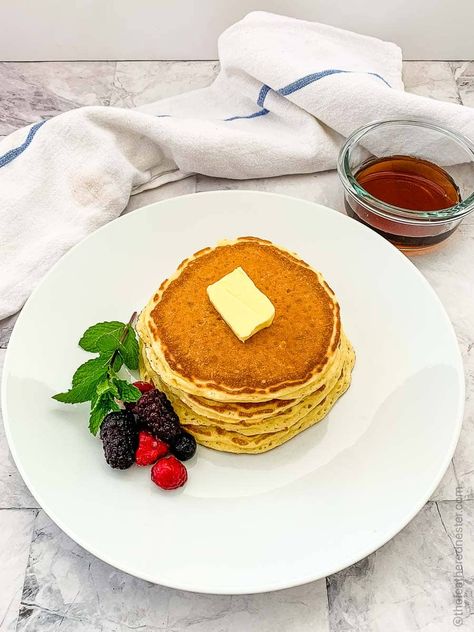 Blackstone Pancakes Blackstone Pancakes, Bisquick Banana Muffins, Bisquick Banana Bread, Banana Bread Muffin Recipe, Breakfast Diner, Pancake And Waffle, Blackstone Griddle Recipes, Pancake Recipe Buttermilk, Blackstone Recipes