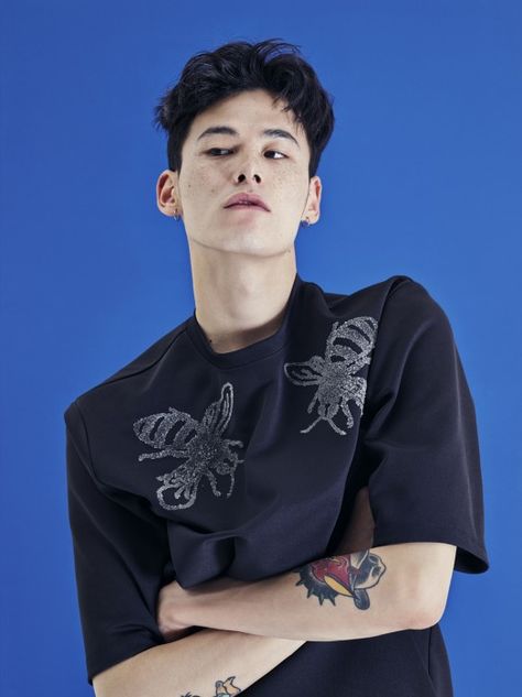 koreanmodel: “ Kim Wonjung for KYE Spring 2015 lookbook ” Kim Won Joong, Nowhere Man, Dynamic Poses, Ulzzang Boy, Reference Poses, Men's Collection, Male Models, Black Tshirt, S S